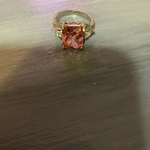 Cocktail ring size 7 - Picture 2 of 3